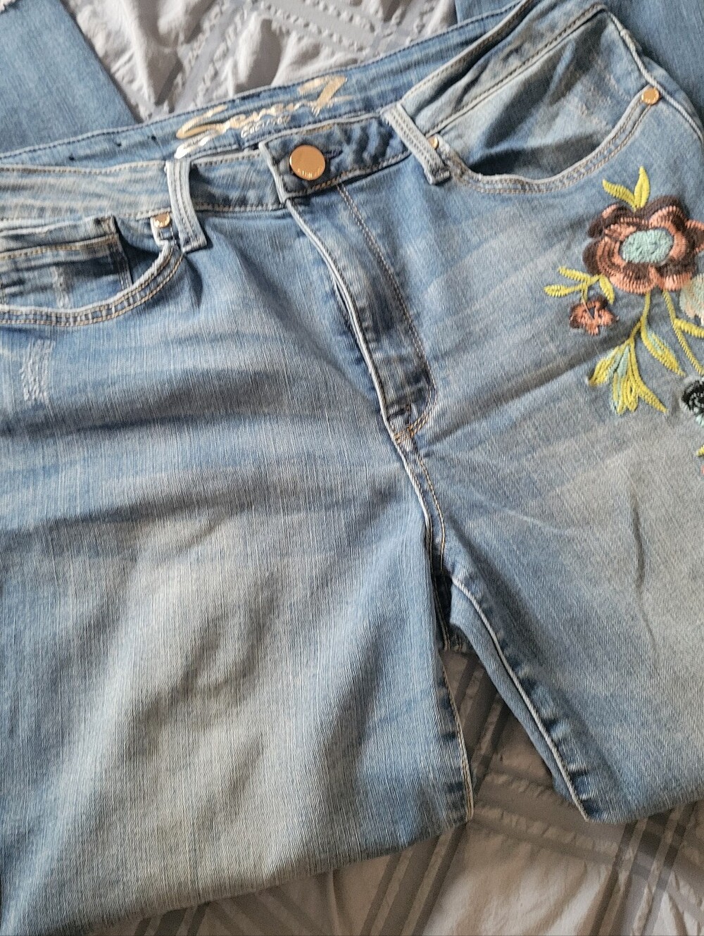 Seven7 Light Blue Straight-Leg Jeans with Floral Embroidery